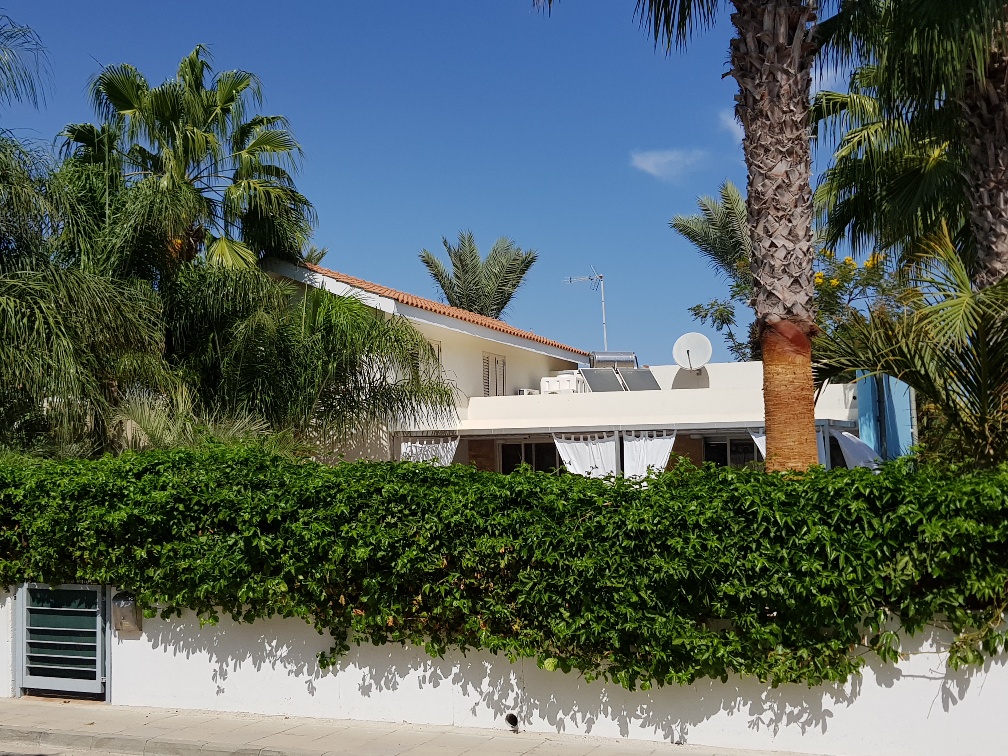 Villa in Pervolia, Larnaca for sale – PP013552-S - #1