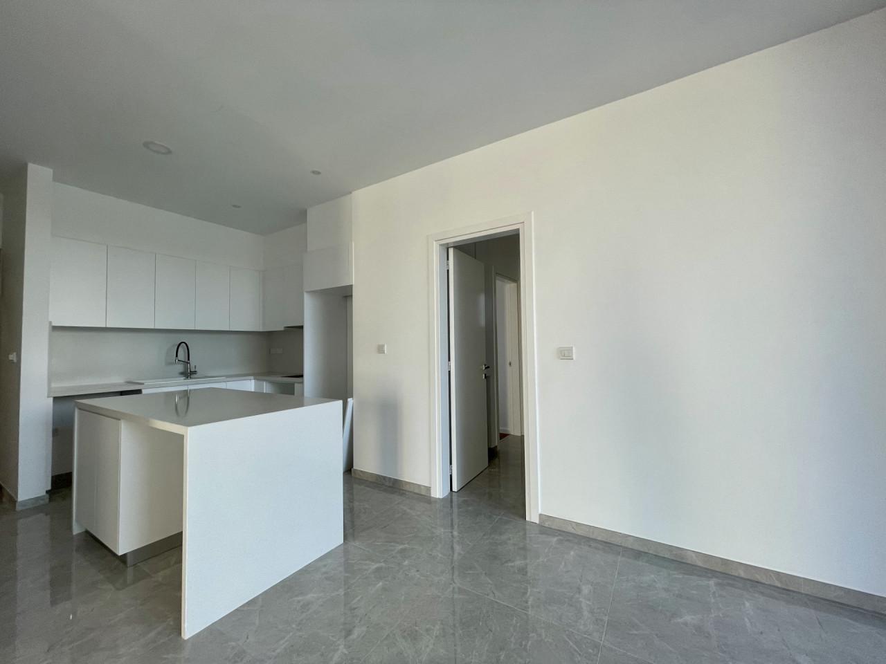 FC-31177: NEAPOLIS RESIDENCE 202 - #2 FC-31177: NEAPOLIS RESIDENCE 202 - #2