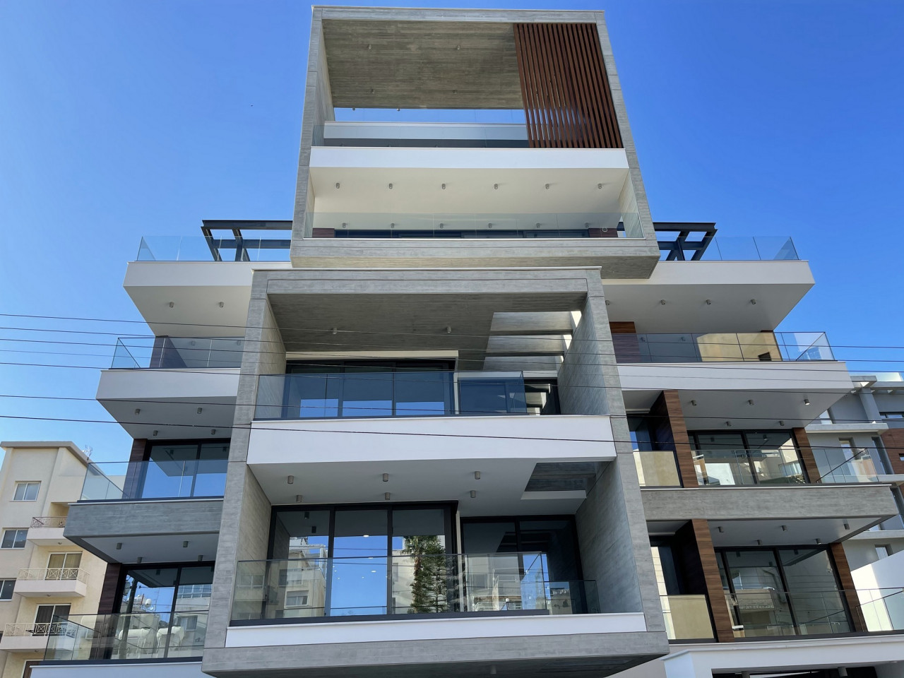 FC-31178: NEAPOLIS RESIDENCE 203 - #2