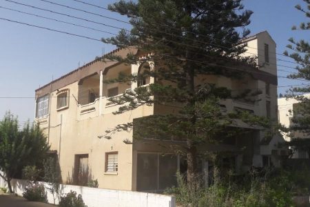 For Sale: Investment: mixed use, Xylofagou, Larnaca, Cyprus FC-24237 - #1