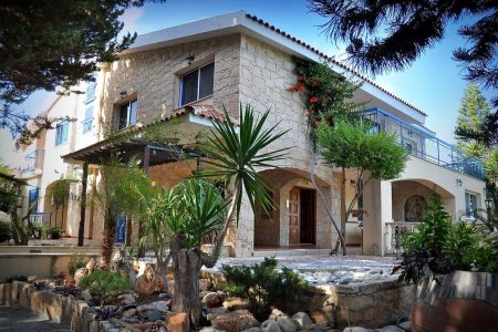 For Sale: Detached house, Kolossi, Limassol, Cyprus FC-28043 - #1