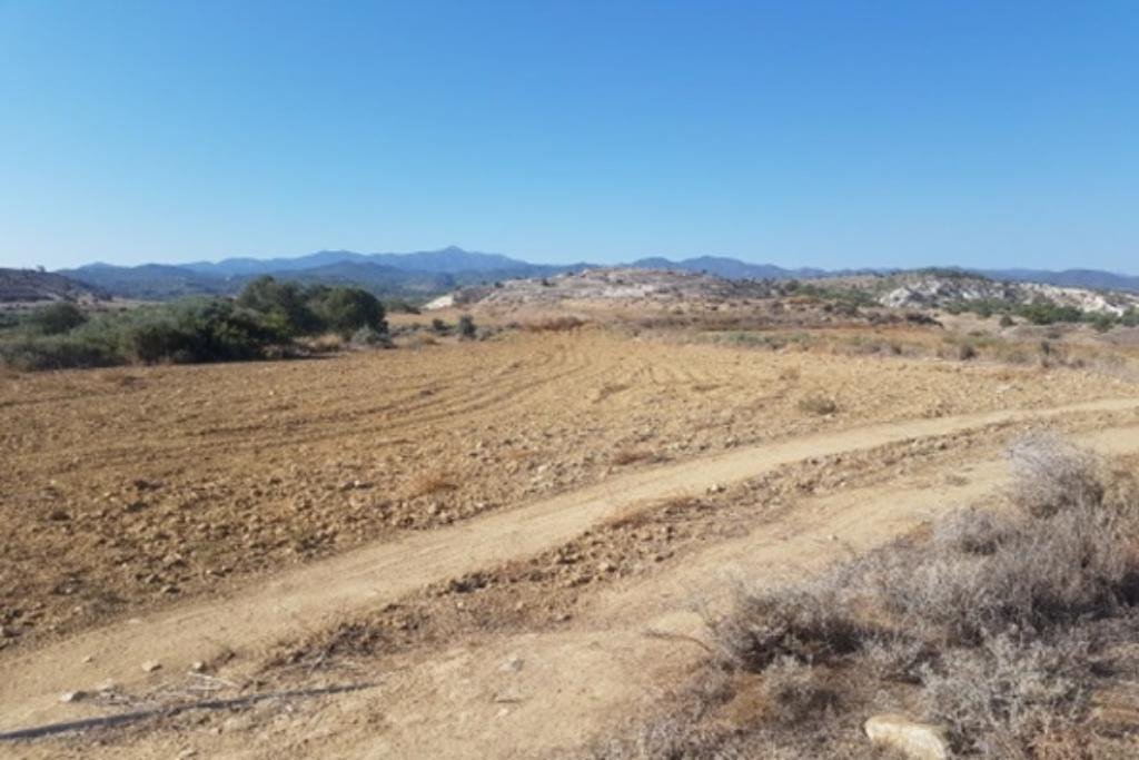 For Sale: Residential land, Pera Oreinis, Nicosia, Cyprus FC-31825 - #2 For Sale: Residential land, Pera Oreinis, Nicosia, Cyprus FC-31825 - #2