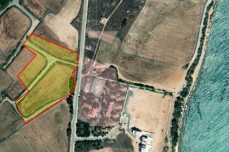 For Sale: Tourist land, Pervolia, Larnaca, Cyprus FC-32035 - #1
