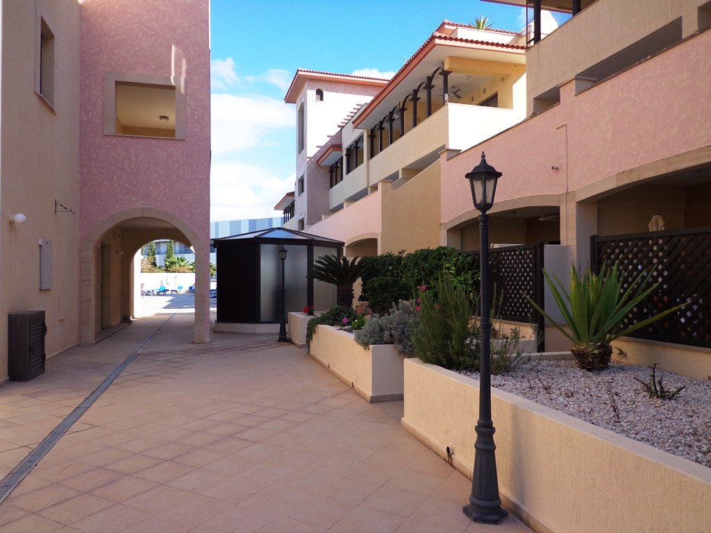 For Sale: Maisonette (Townhouse), Tombs of the Kings, Paphos, Cyprus FC-33159 - #13