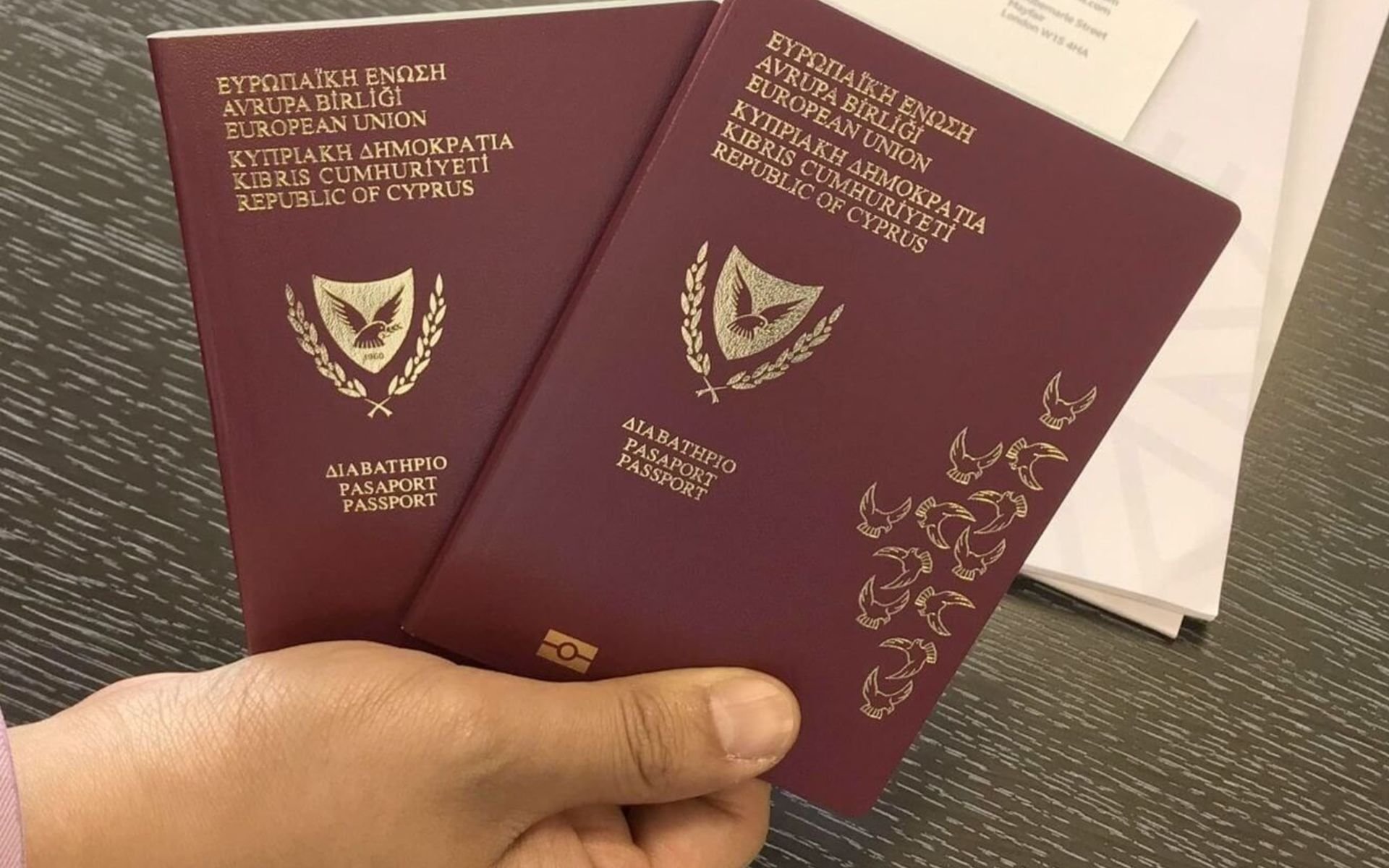 MEPs plan to ban “golden passports” in the EU