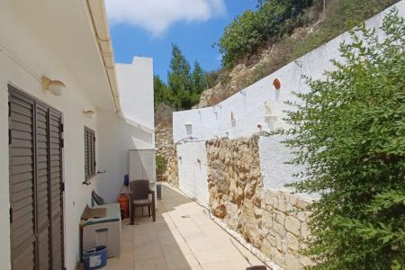 For Sale: Detached house, Kamares, Paphos, Cyprus FC-39705 - #1