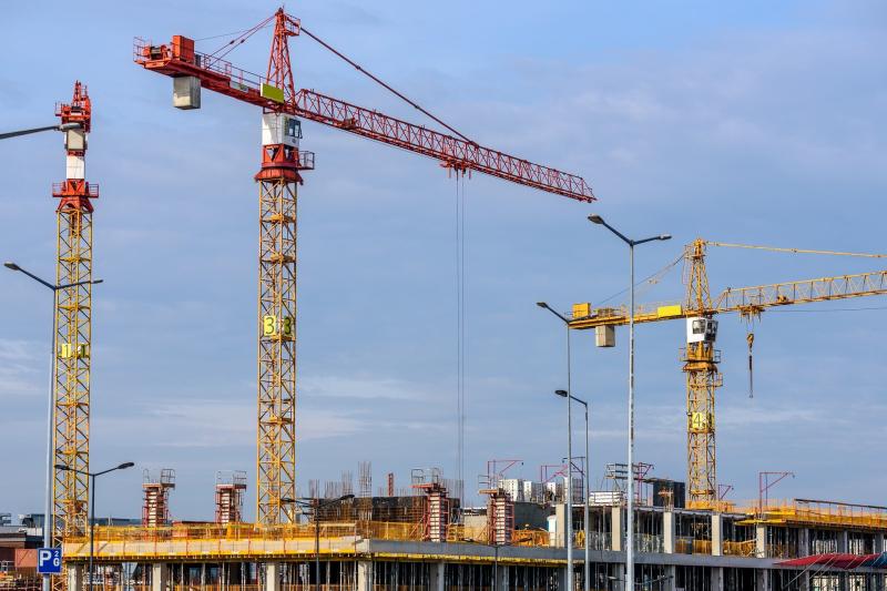 Activity in constructions declines as prices soar