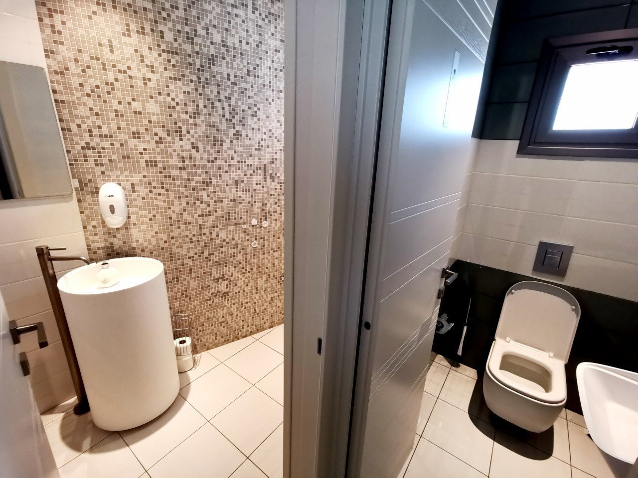 For Rent: Office, Agios Athanasios, Limassol, Cyprus FC-40563 - #2