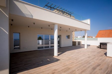 For Sale: Penthouse, Germasoyia, Limassol, Cyprus FC-40912