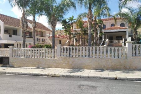 For Sale: Detached house, Oroklini, Larnaca, Cyprus FC-41169
