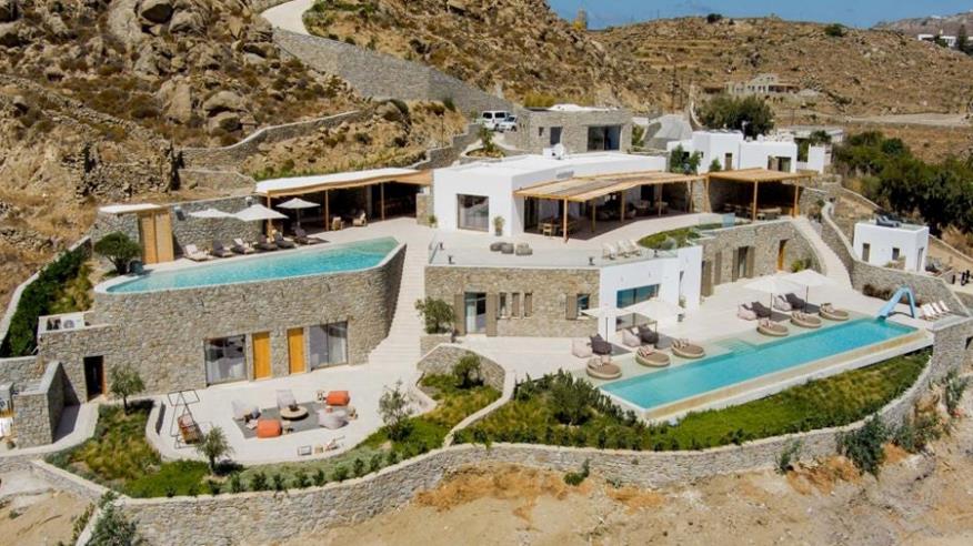 The ” Cypriot ” mansion for sale in Mykonos