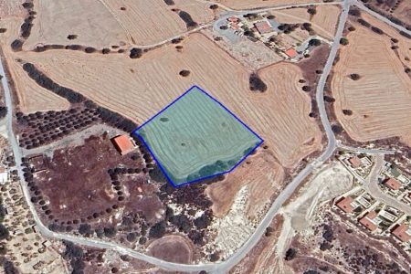 For Sale: Residential land, Maroni, Larnaca, Cyprus FC-46276