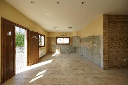 For Sale: Semi detached house, Latsia, Nicosia, Cyprus FC-50121 - #1