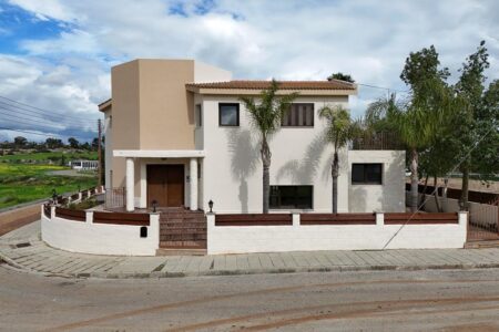 For Sale: Detached house, Latsia, Nicosia, Cyprus FC-50480 - #1