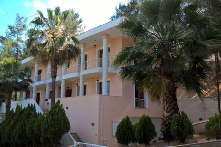 For Sale: Detached house, Moniatis, Limassol, Cyprus FC-50243