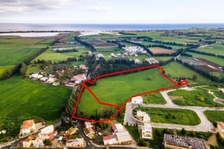 For Sale: Commercial land, Dromolaxia, Larnaca, Cyprus FC-50756