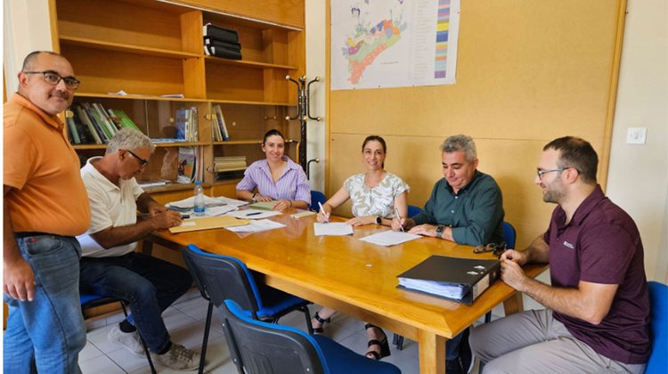 Signatures were signed for the construction of a new SYL water reservoir in Agia Phyla