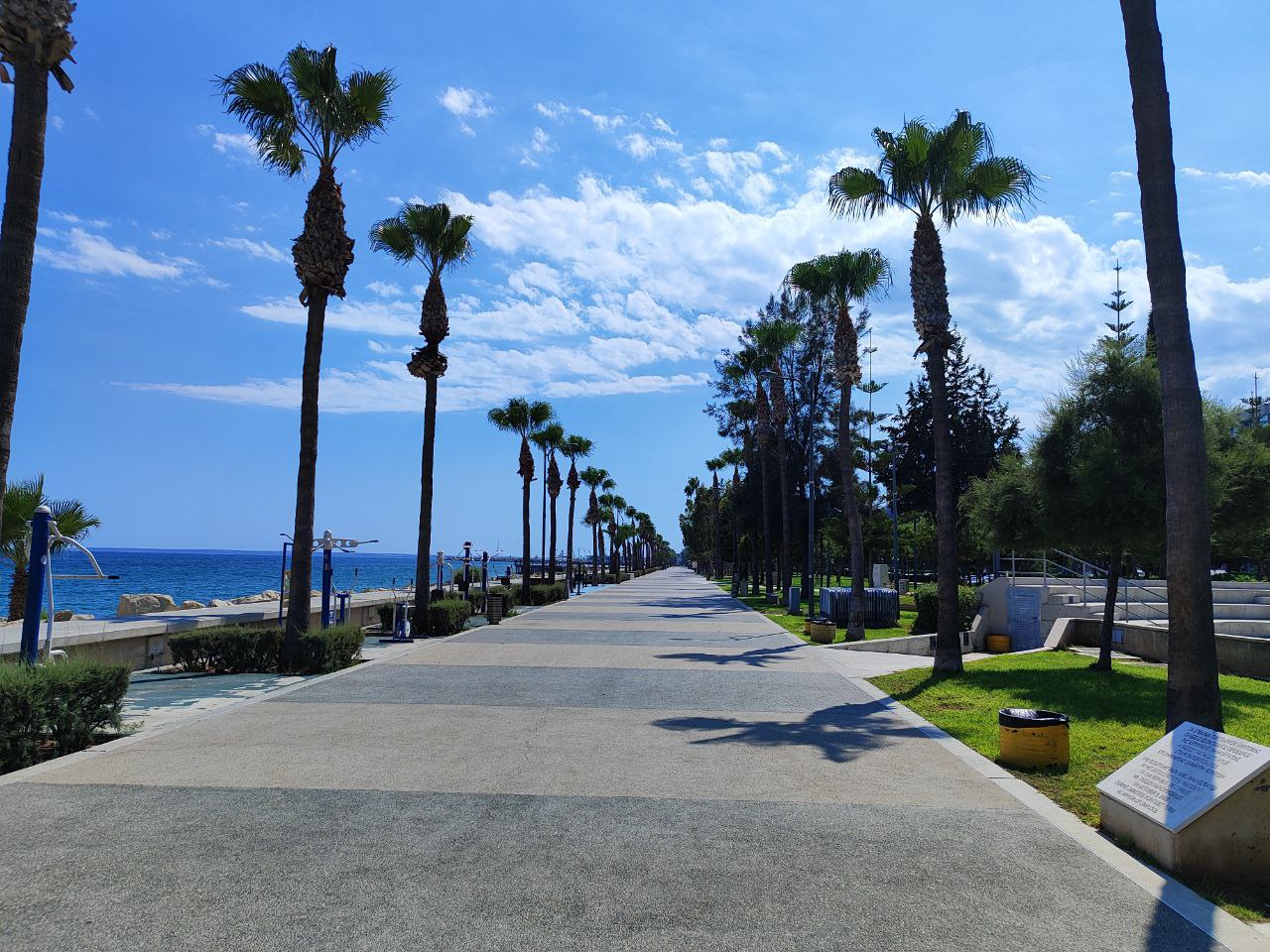 A Stroll along the Molos Promenade in Limassol: The Charm of the Mediterranean