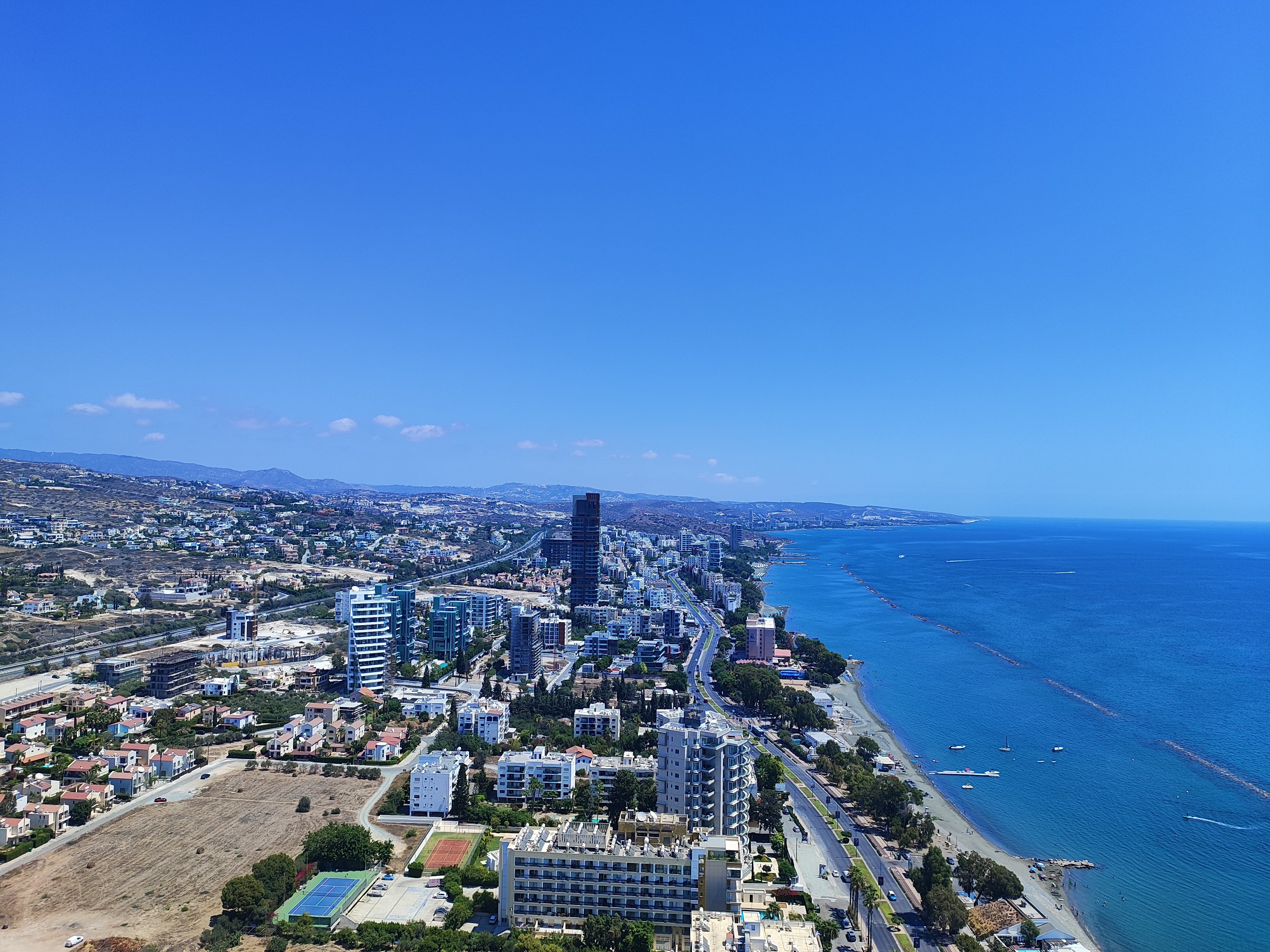 How much does an apartment in Cyprus cost in euros?