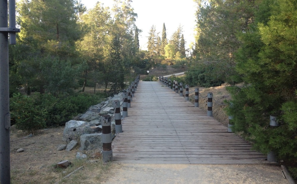 Extension of the Linear Park in Pedias : improving the infrastructure for recreation and walking in Nicosia