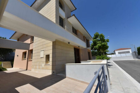 For Rent: Detached house, Saint Raphael Area, Limassol, Cyprus FC-55480