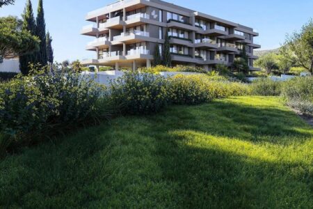 Exclusive houses and apartments in Imperio Skyline in the prestigious area of Limassol