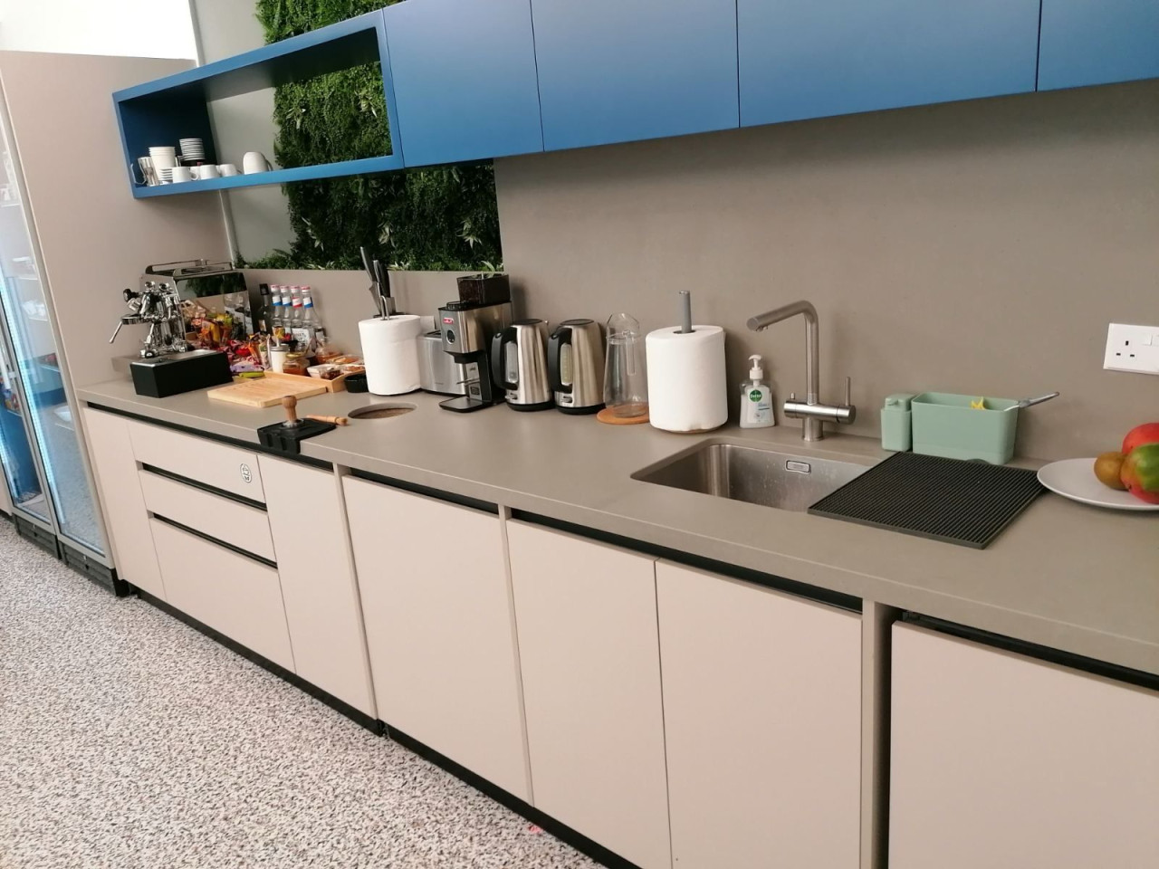 For Rent: Office, Agia Zoni, Limassol, Cyprus FC-57901 - #7 For Rent: Office, Agia Zoni, Limassol, Cyprus FC-57901 - #7