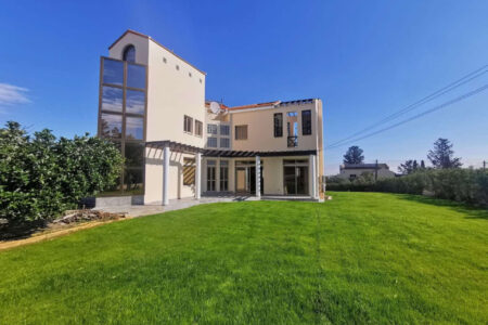 For Sale: Detached house, Latsia, Nicosia, Cyprus FC-58732
