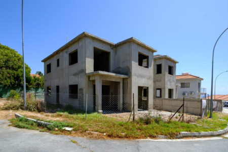 For Sale: Investment: residential, Episkopi, Limassol, Cyprus FC-59064