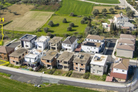 For Sale: Investment: residential, Pera Oreinis, Nicosia, Cyprus FC-59124