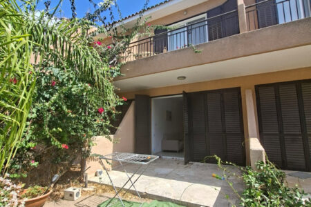 For Sale: Maisonette (Townhouse), Kato Paphos, Paphos, Cyprus FC-59672
