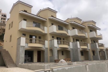 For Sale: Maisonette (Townhouse), Universal, Paphos, Cyprus FC-59921