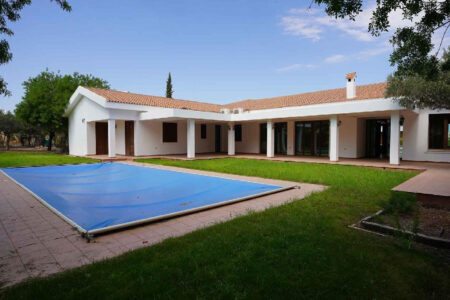 For Sale: Detached house, Latsia, Nicosia, Cyprus FC-60079