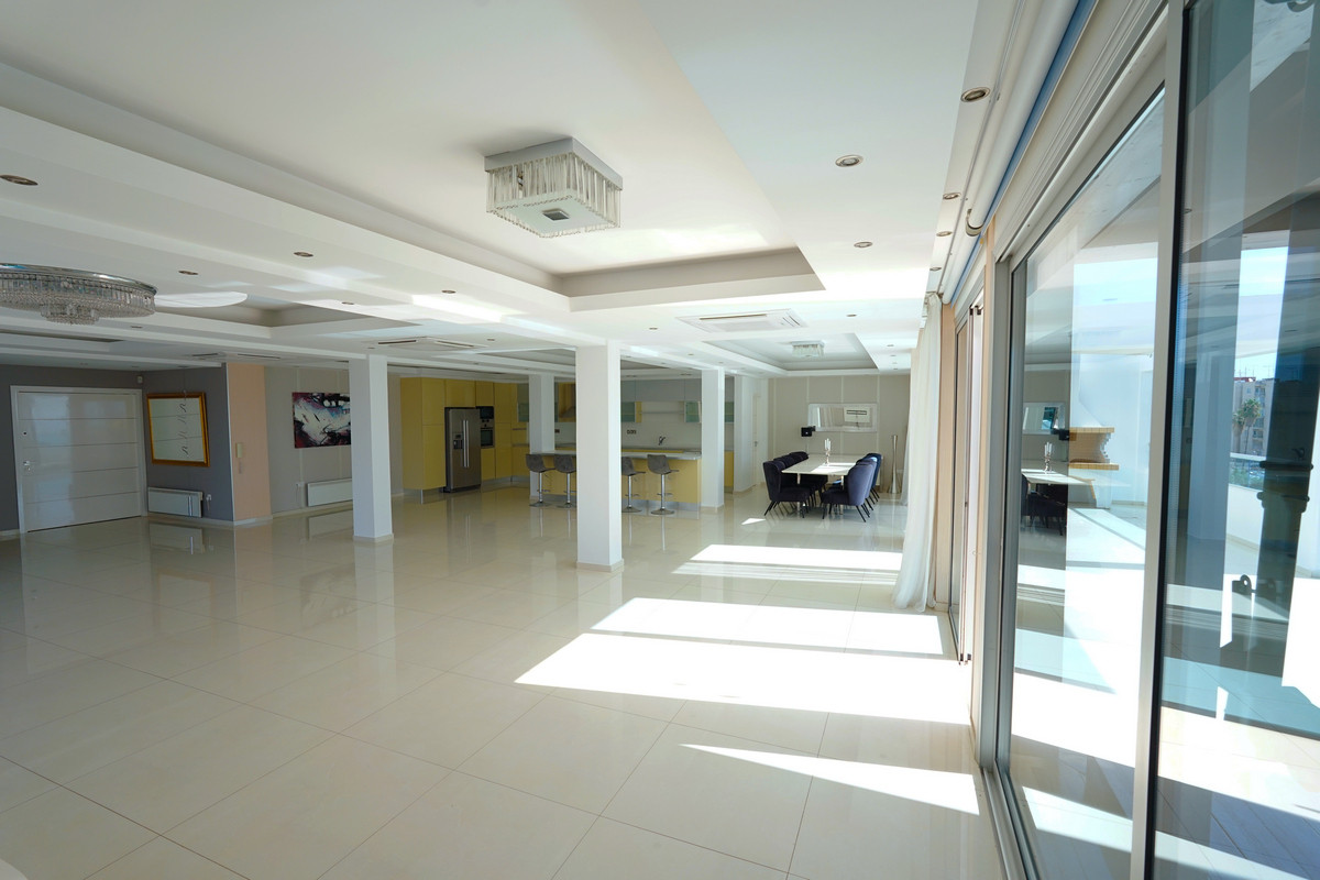 For Rent: Penthouse, Posidonia Area, Limassol, Cyprus FC-61002 - #19 For Rent: Penthouse, Posidonia Area, Limassol, Cyprus FC-61002 - #19