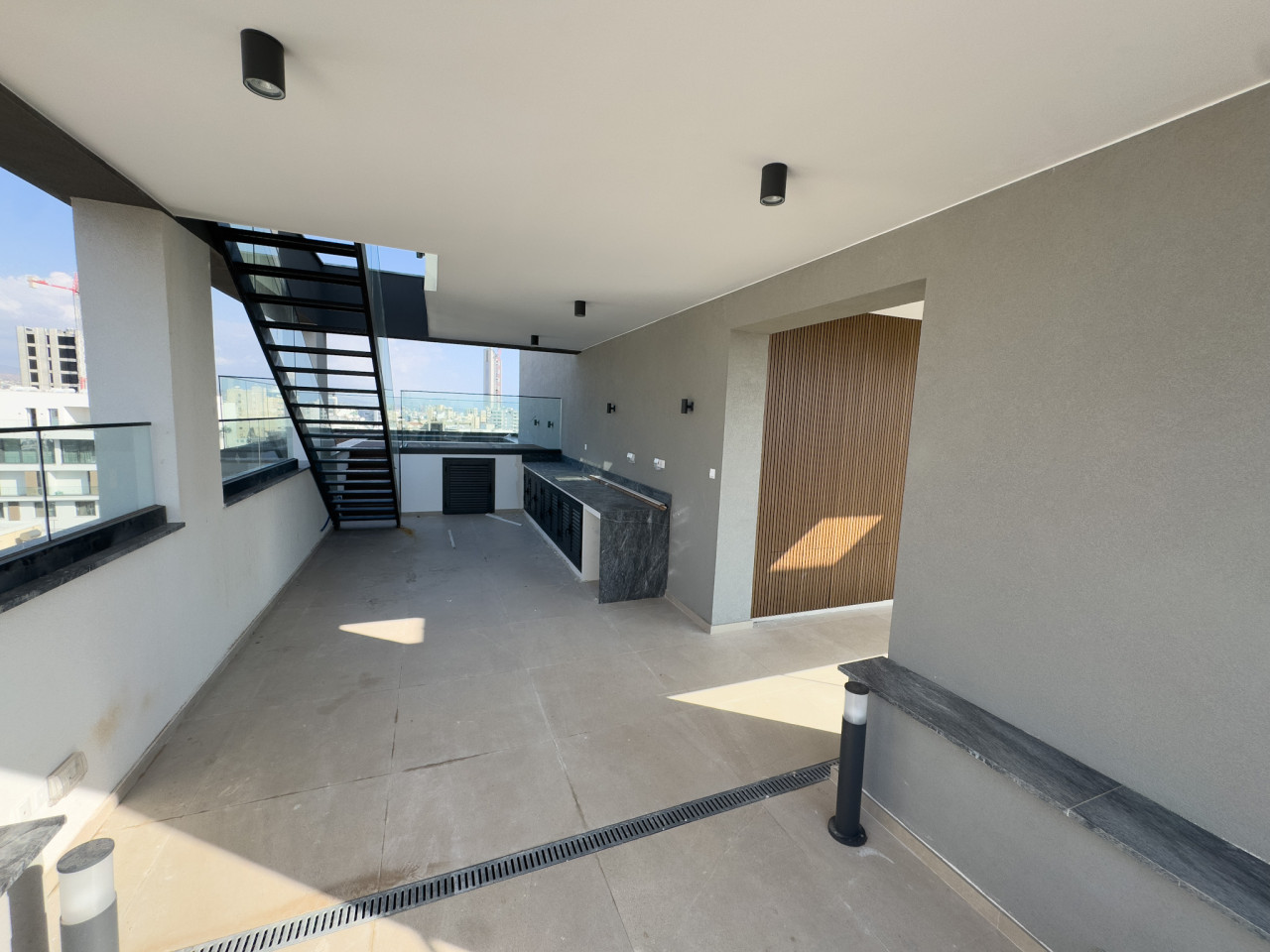 For Sale: Penthouse, City Center, Limassol, Cyprus FC-61071 - #9