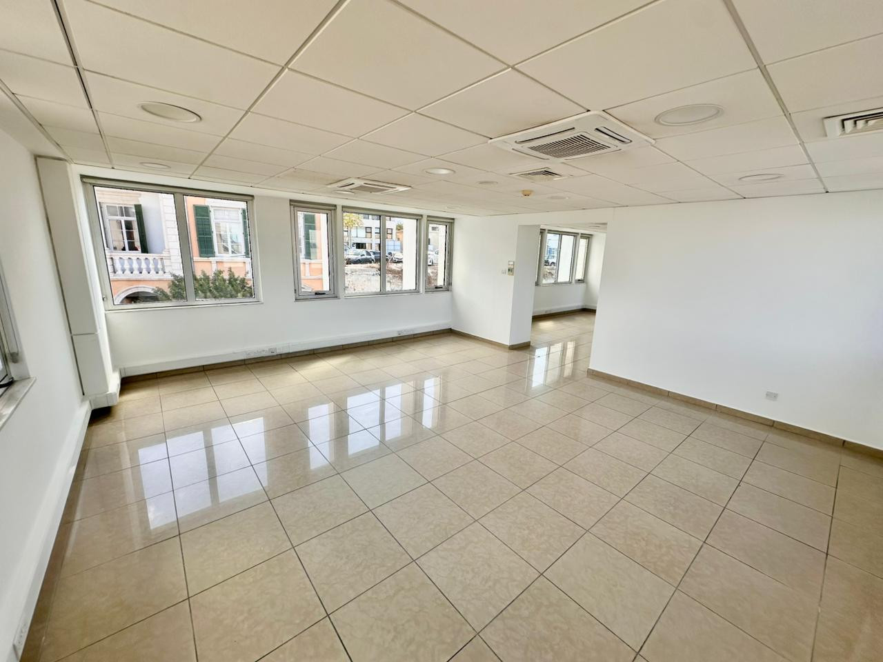 For Rent: Building, City Center, Paphos, Cyprus FC-61120 - #2