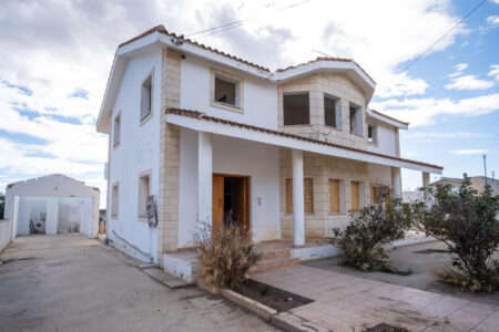 For Sale: Investment: mixed use, Skarinou, Larnaca, Cyprus FC-61322