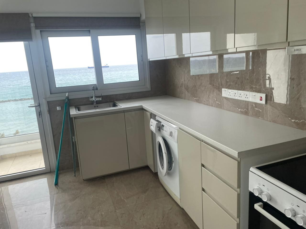 For Rent: Apartments, Neapoli, Limassol, Cyprus FC-61727 - #9