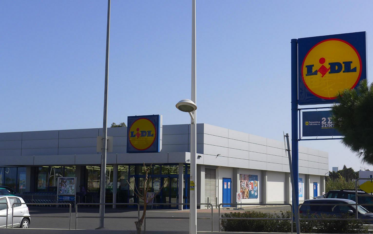 Where to buy groceries in Cyprus in 2026: a supermarket overview and farmers’ market schedule