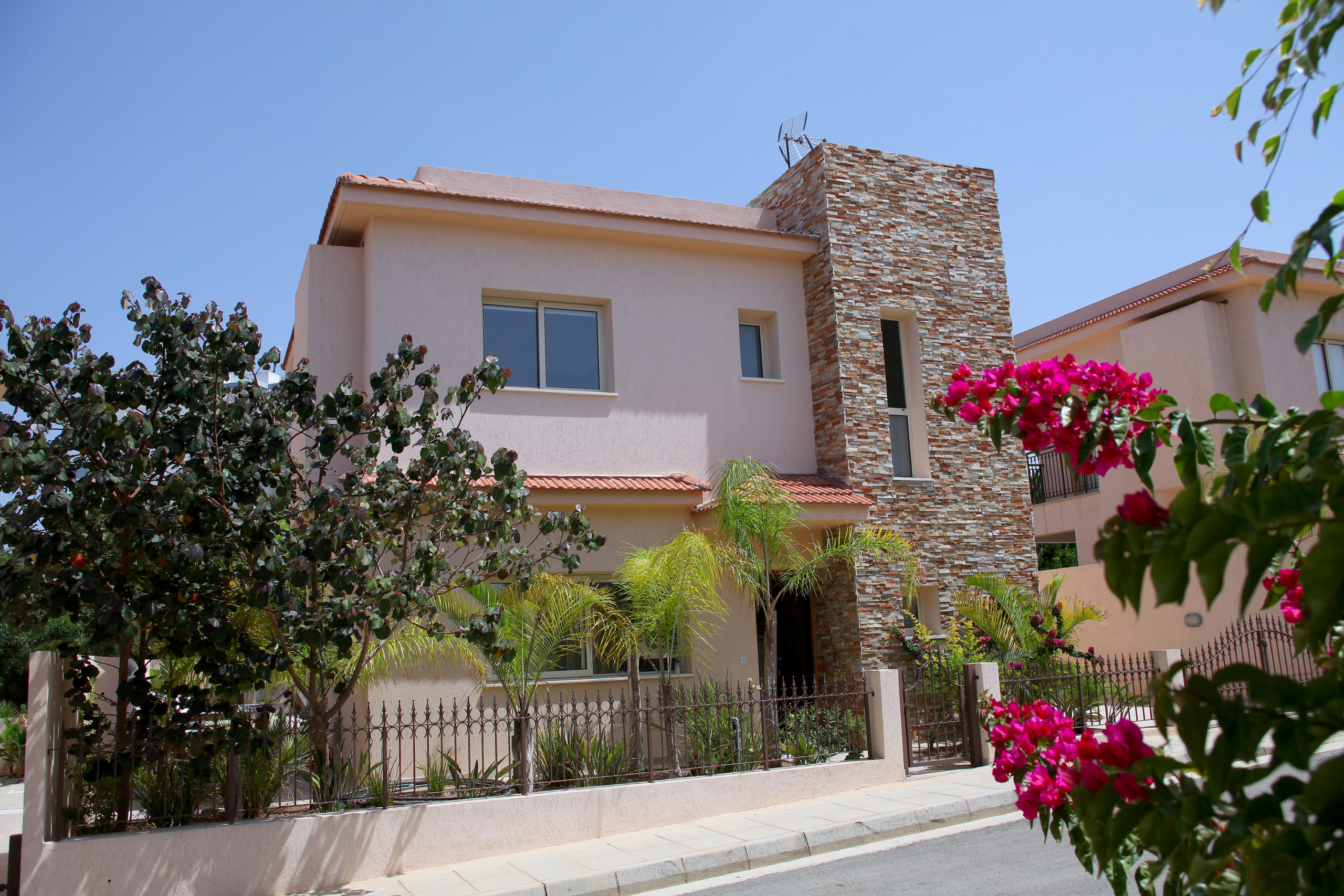 Rent a villa in Protaras: long-term rental conditions and prices for 2026