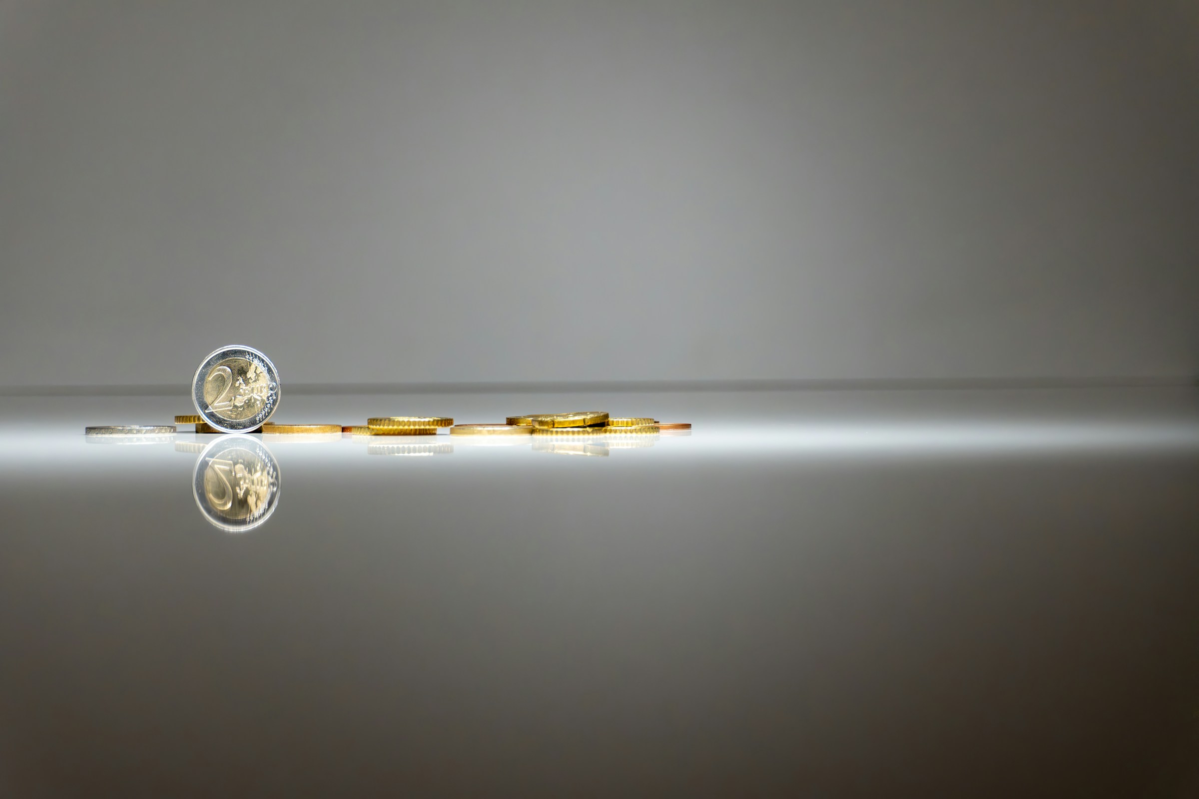 Work and business for spouses of investors: legal restrictions and opportunities