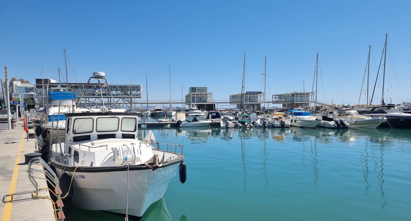 Development of ports and marinas as a catalyst for the gentrification of entire areas