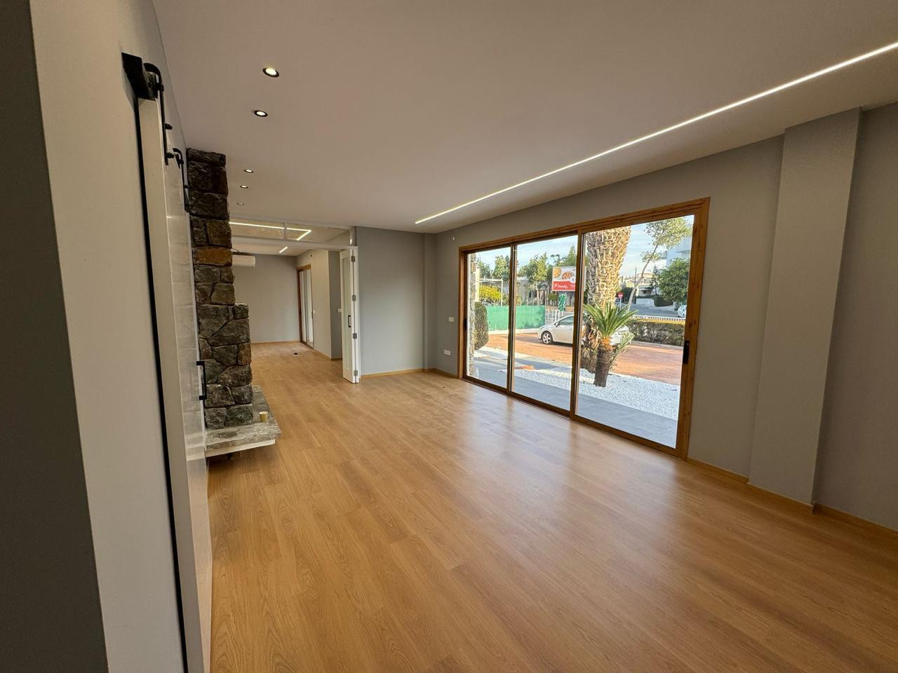 For Rent: Office, Agios Georgios, Limassol, Cyprus FC-61813 - #11