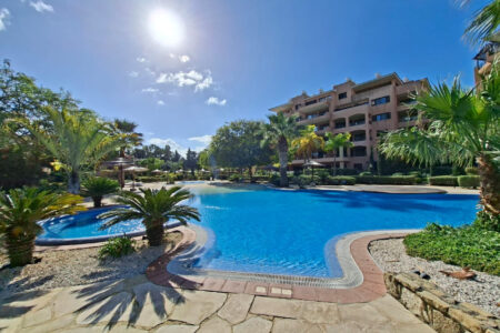 For Sale: Apartments, Kato Paphos, Paphos, Cyprus FC-61901