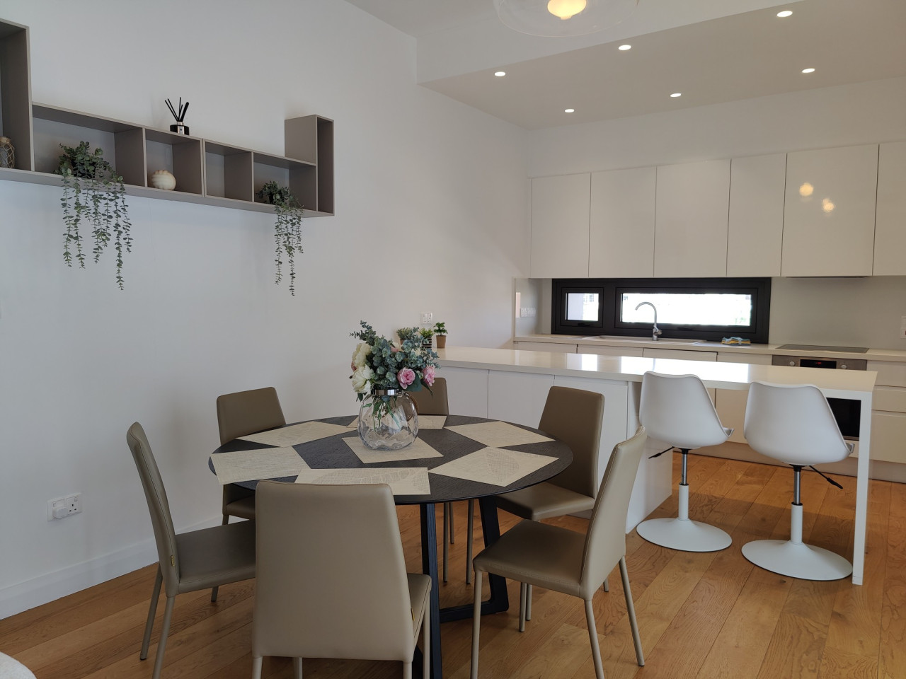 For Sale: Penthouse, Germasoyia Tourist Area, Limassol, Cyprus FC-62067 - #8