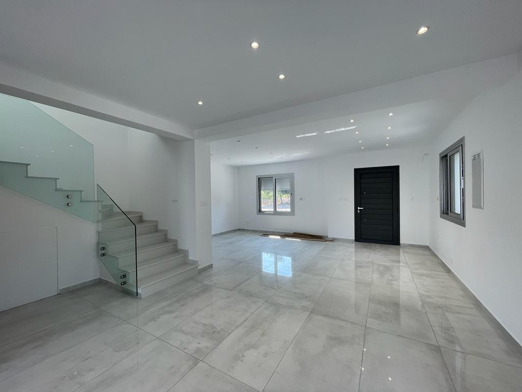 For Rent: Semi detached house, Agia Fyla, Limassol, Cyprus FC-62529 - #4