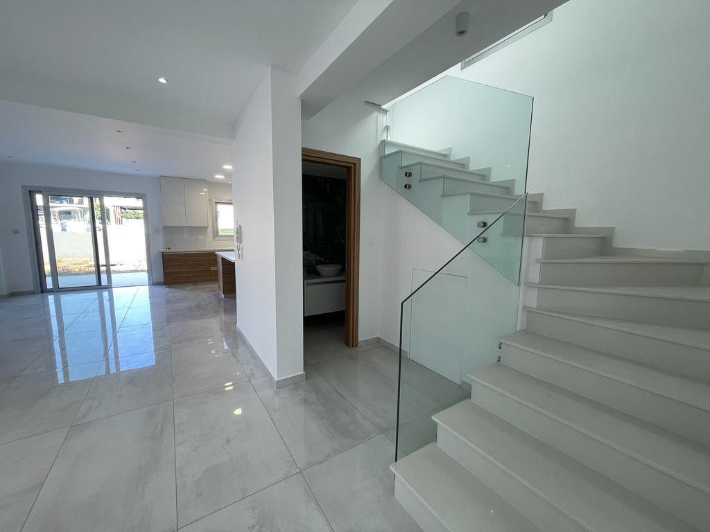 For Rent: Semi detached house, Agia Fyla, Limassol, Cyprus FC-62529 - #2