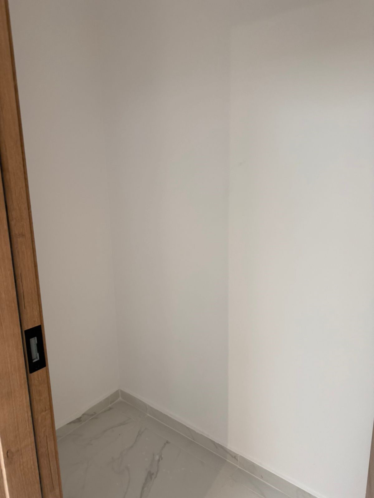 For Rent: Shop, Germasoyia Tourist Area, Limassol, Cyprus FC-62571 - #4 For Rent: Shop, Germasoyia Tourist Area, Limassol, Cyprus FC-62571 - #4