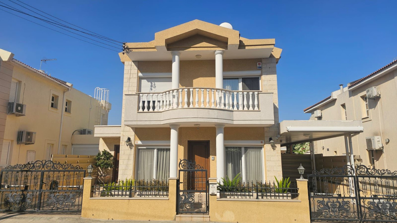 For Sale: Detached house, Crowne Plaza Area, Limassol, Cyprus FC-62851 - #1 For Sale: Detached house, Crowne Plaza Area, Limassol, Cyprus FC-62851 - #1