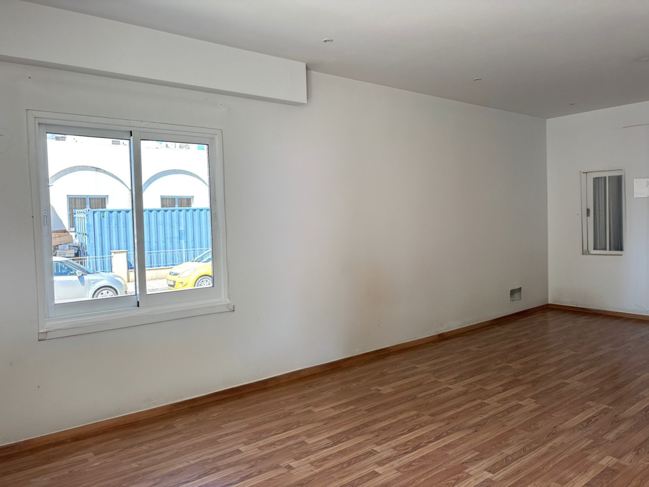For Rent: Office, Petrou kai Pavlou, Limassol, Cyprus FC-63068 - #8